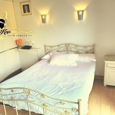 4 Pers Piscine Chauffee Acces A Pied A La Santa Giulia