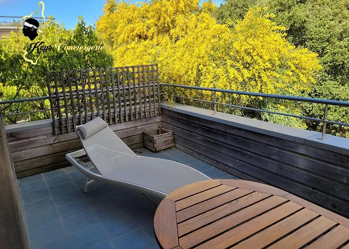 4 Pers Piscine Chauffee Acces A Pied A La Santa Giulia * Porto-Vecchio (Corsica)